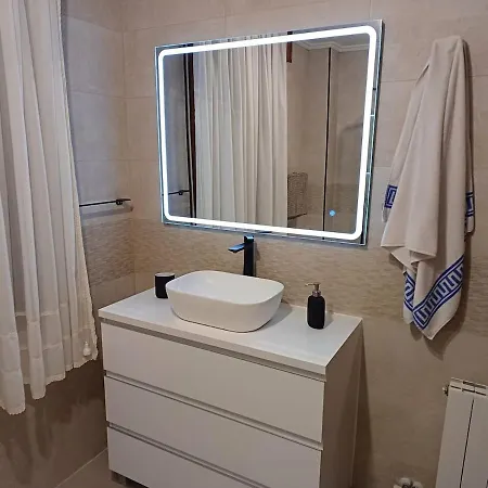 Completo A 7 Minutos De La Playa Con Parking Apartman *