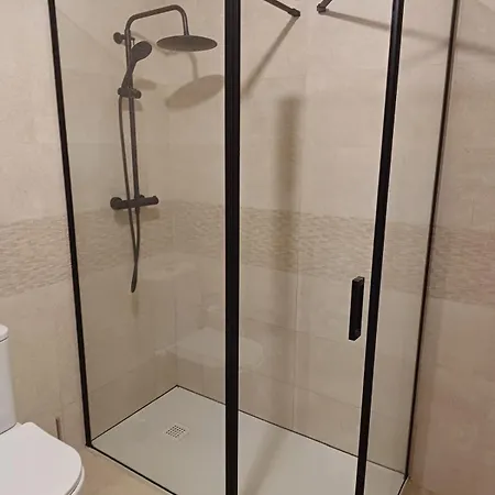 Completo A 7 Minutos De La Playa Con Parking *